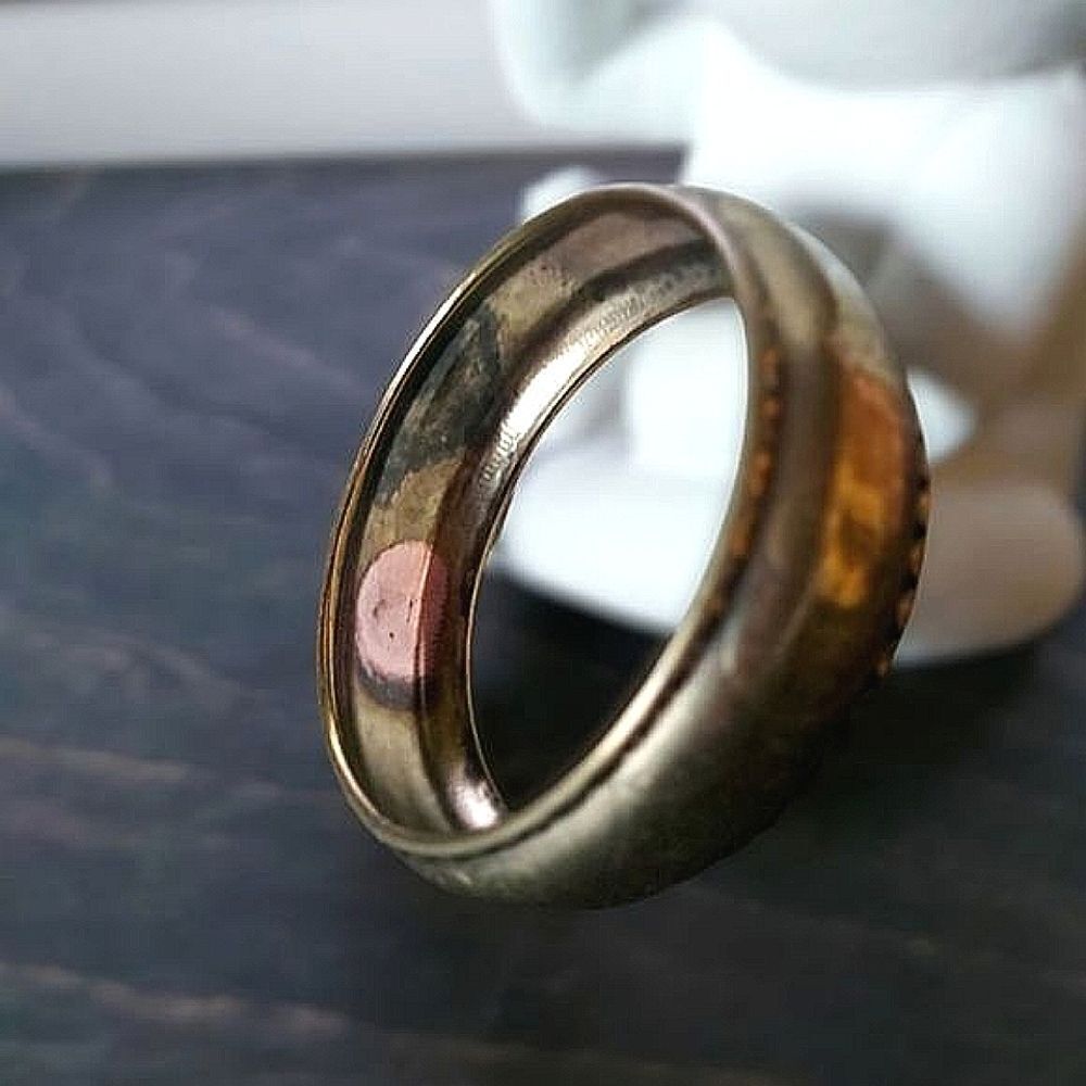 Vtg brass plated patterned rounded bangle - Picture 6 of 6